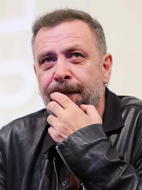 Nejat İşler