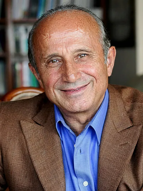 Yaşar Nuri Öztürk